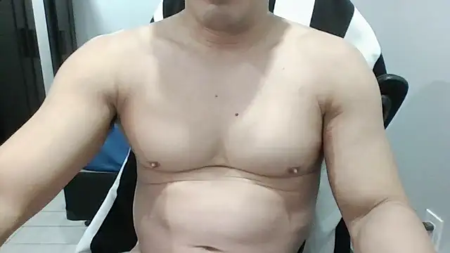 Snapshot of kinky_tony12345 chatting on 02-10-26, 11:59 kinky tony12345 online show from 02-10-26, 11:59