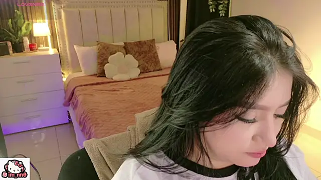 Snapshot of ninna_sweet chatting on 06-25-26, 12:54 ninna sweet online show from 06-25-26, 12:54