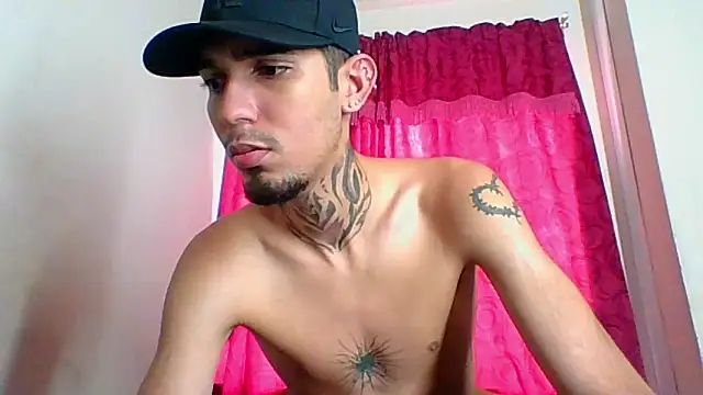 Snapshot of Stiward_newman chatting on 03-12-26, 04:55 Stiward newman online show from 03-12-26, 04:55