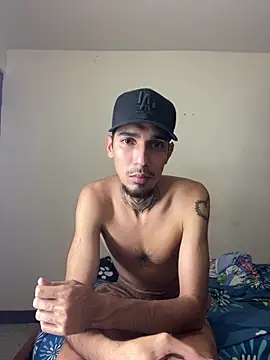 Snapshot of Stiward_newman chatting on 03-17-26, 06:27 Stiward newman online show from 03-17-26, 06:27