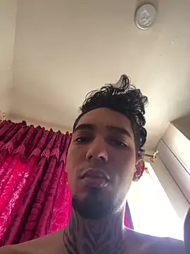 Snapshot of Stiward_newman chatting on 02-28-26, 01:44 Stiward newman online show from 02-28-26, 01:44