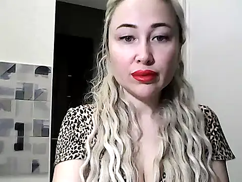 NanaGold2992 online show from 02-23-26, 04:36