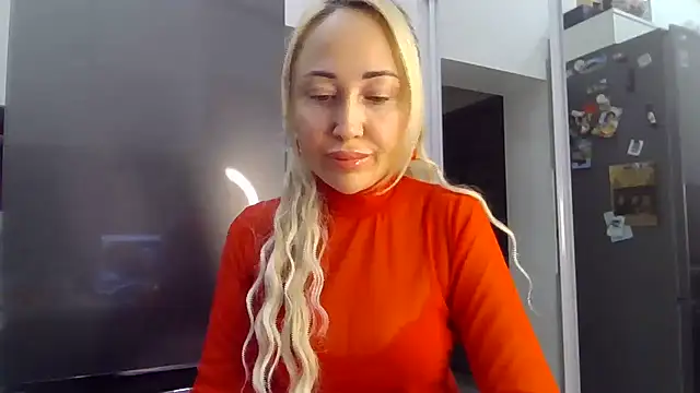 NanaGold2992 online show from 02-08-26, 03:59