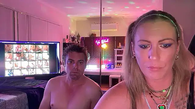 VANTABLACKXXX online show from 04-19-26, 03:02