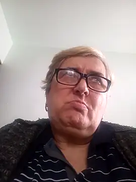 Snapshot of SusanStar874 chatting on 02-01-26, 11:41 SusanStar874 online show from 02-01-26, 11:41