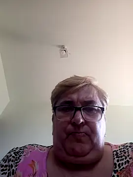 SusanStar874 online show from 04-05-26, 12:45