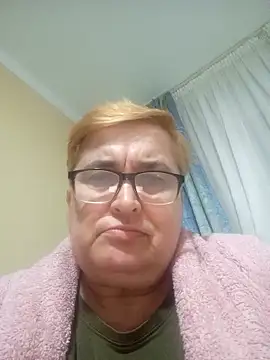 SusanStar874 online show from 03-04-26, 05:53