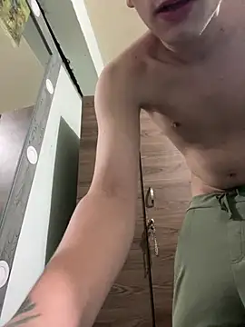 Snapshot of Andy12912 chatting on 02-25-26, 03:34 Andy12912 online show from 02-25-26, 03:34