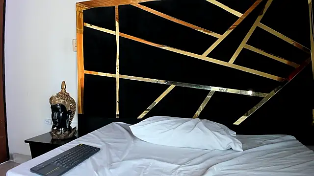 Snapshot of AngieLafourcade chatting on 03-01-26, 01:55 AngieLafourcade online show from 03-01-26, 01:55