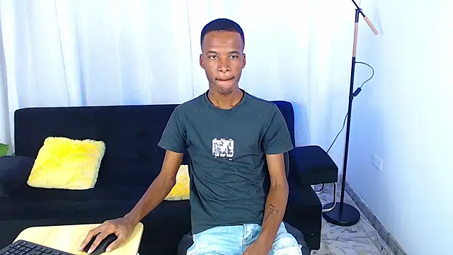 gusy 18 online show from 02-25-26, 08:19