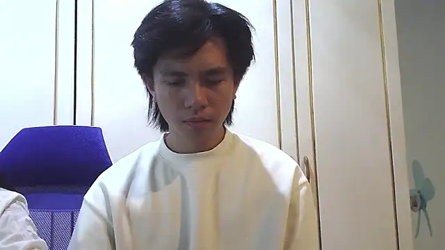 Guy nextdoor69 online show from 04-07-26, 09:33