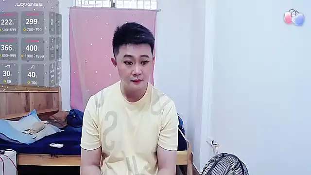 wwwhh777 online show from 04-07-26, 06:26