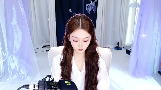 Snapshot of Dancer_Lucky-Nini chatting on 02-18-26, 08:00 Dancer Lucky-Nini online show from 02-18-26, 08:00