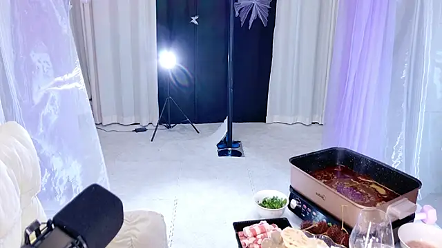 Snapshot of Dancer_Lucky-Nini chatting on 02-10-26, 01:10 Dancer Lucky-Nini online show from 02-10-26, 01:10