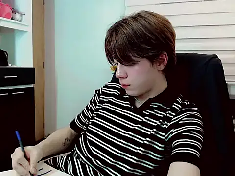 duvisex19 online show from 04-05-26, 04:08