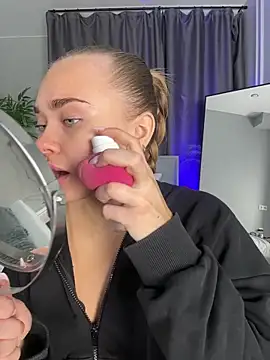 Snapshot of MonicaWestt chatting on 02-24-26, 06:47 MonicaWestt online show from 02-24-26, 06:47