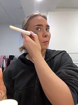 MonicaWestt online show from 03-12-26, 06:39