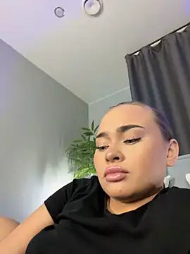 MonicaWestt online show from 05-13-26, 07:15