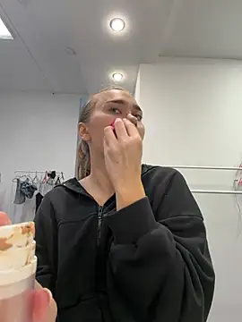 MonicaWestt online show from 04-02-26, 07:04