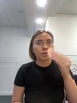 Snapshot of MonicaWestt chatting on 02-12-26, 06:57 MonicaWestt online show from 02-12-26, 06:57