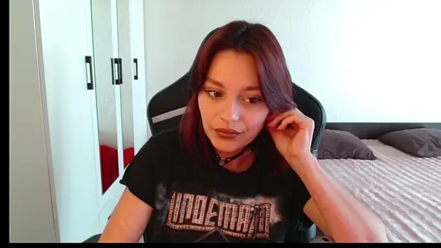 Eva Avea online show from 03-31-26, 09:11