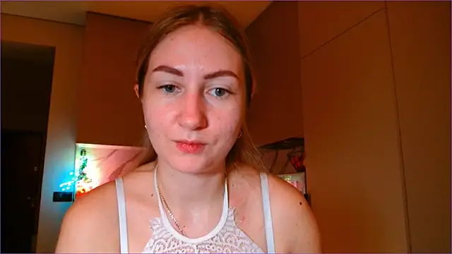 Snapshot of BluueSilk chatting on 02-11-26, 06:24 BluueSilk online show from 02-11-26, 06:24