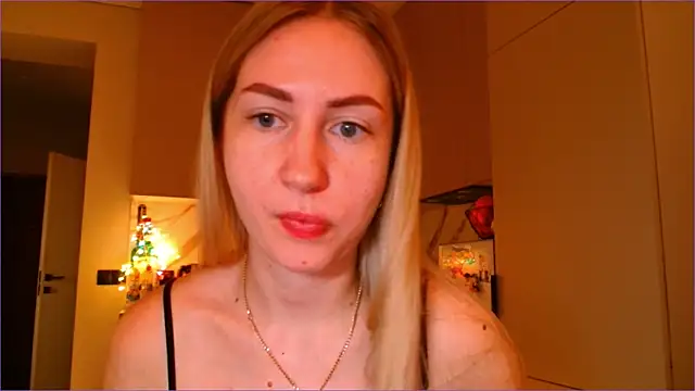 Snapshot of BluueSilk chatting on 02-16-26, 06:23 BluueSilk online show from 02-16-26, 06:23