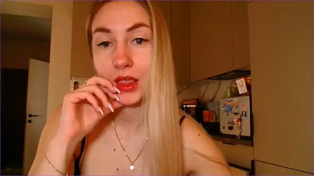 Snapshot of BluueSilk chatting on 02-28-26, 06:57 BluueSilk online show from 02-28-26, 06:57