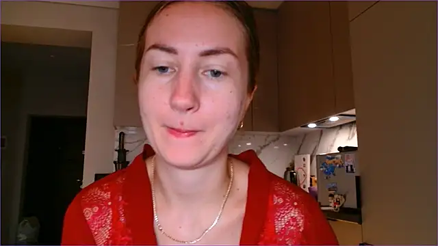 Snapshot of BluueSilk chatting on 10-28-25, 07:18 BluueSilk online show from 10-28-25, 07:18