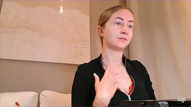 Snapshot of BluueSilk chatting on 09-27-25, 05:13 BluueSilk online show from 09-27-25, 05:13