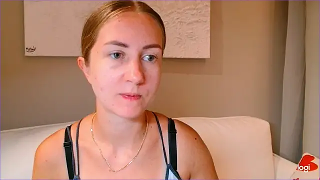 Snapshot of BluueSilk chatting on 10-11-25, 05:19 BluueSilk online show from 10-11-25, 05:19