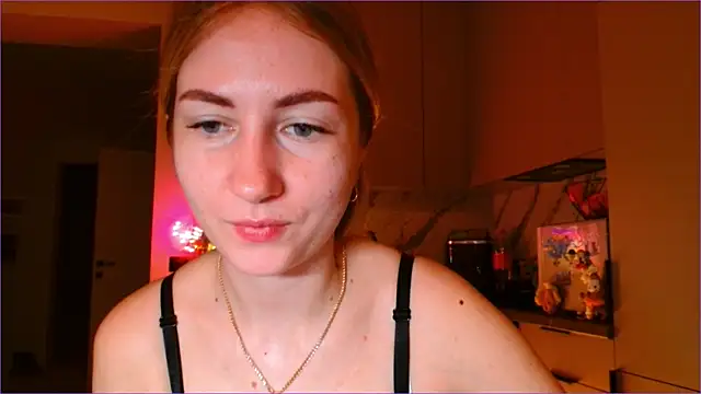 Snapshot of BluueSilk chatting on 02-07-26, 06:32 BluueSilk online show from 02-07-26, 06:32