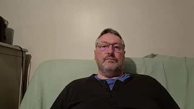 doudou310 online show from 04-04-26, 03:46