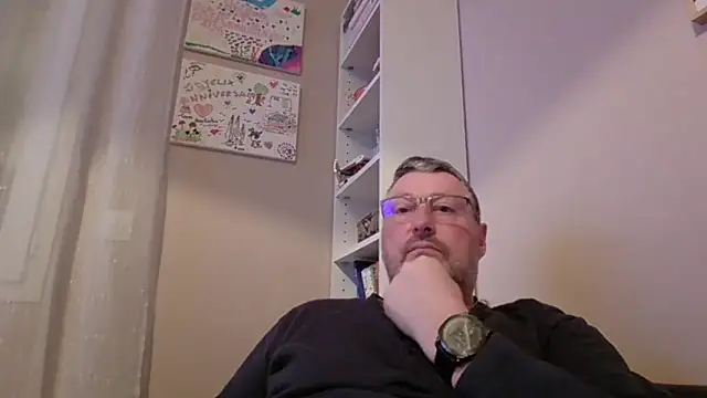 doudou310 online show from 03-31-26, 04:14