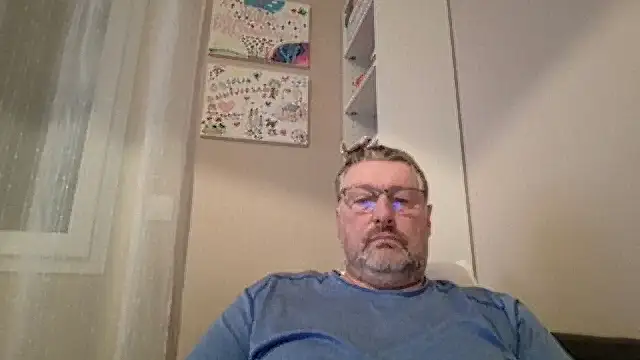 doudou310 online show from 03-03-26, 05:14