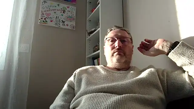 doudou310 online show from 03-02-26, 07:48