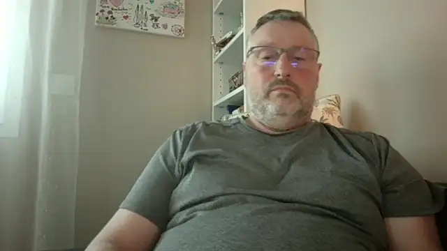 doudou310 online show from 03-20-26, 05:36