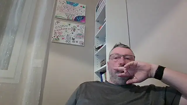 doudou310 online show from 03-06-26, 04:51