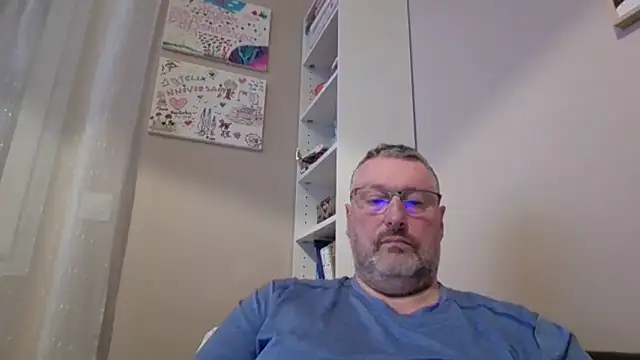 doudou310 online show from 03-05-26, 05:15