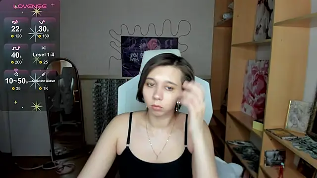 Snapshot of Scarlet_Sirenn chatting on 02-27-26, 10:04 Scarlet Sirenn online show from 02-27-26, 10:04