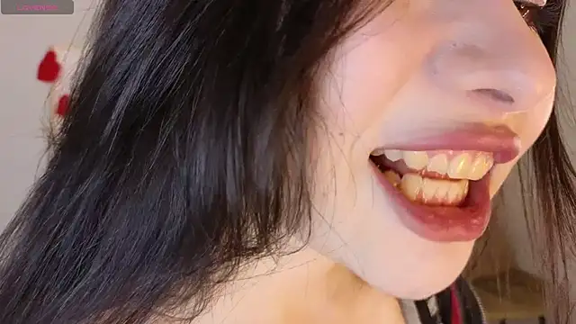 Noiry Vuvez online show from 05-27-26, 08:05