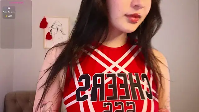 Snapshot of Noiry_Vuvez chatting on 06-08-26, 01:28 Noiry Vuvez online show from 06-08-26, 01:28