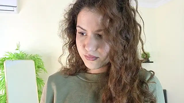 Snapshot of Lili_Torin chatting on 02-13-26, 01:33 Lili Torin online show from 02-13-26, 01:33