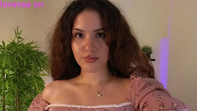 Lili Torin online show from 06-27-26, 10:10