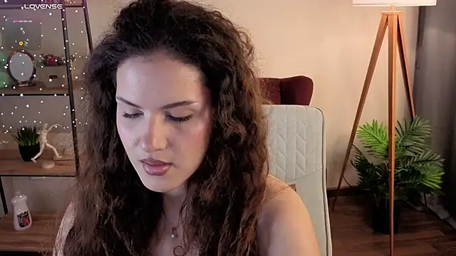 Lili Torin online show from 07-12-26, 08:37