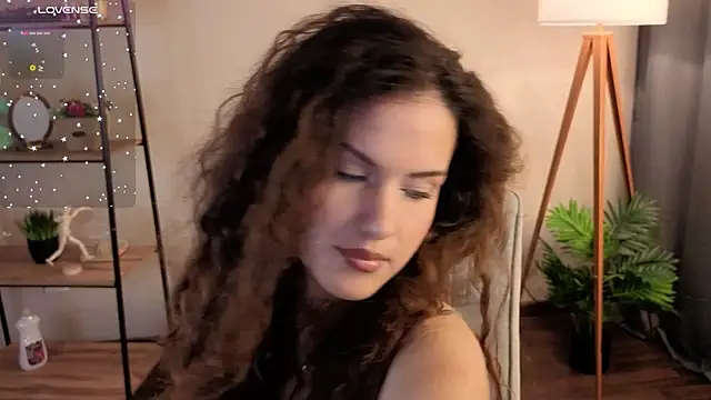 Lili Torin online show from 07-11-26, 08:14