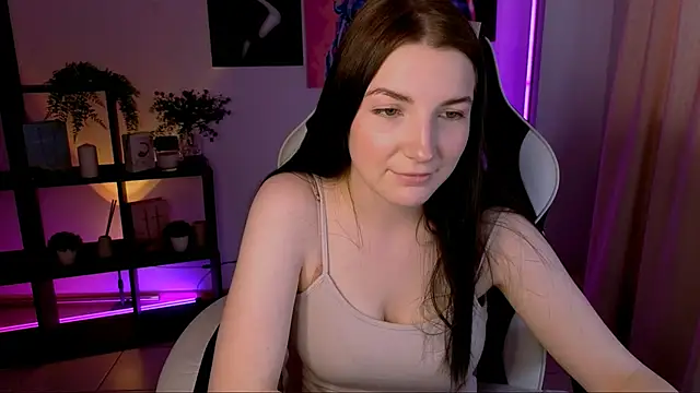 AliceChanel online show from 04-17-26, 09:23