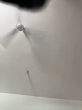 Snapshot of SluttyEll chatting on 02-15-26, 07:42 SluttyEll online show from 02-15-26, 07:42