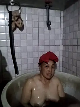 Snapshot of Tina-beo chatting on 02-01-26, 12:14 Tina-beo online show from 02-01-26, 12:14