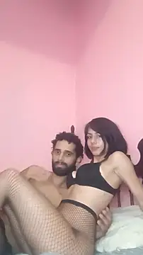 Snapshot of casal_atrevido chatting on 02-12-26, 11:32 casal atrevido online show from 02-12-26, 11:32